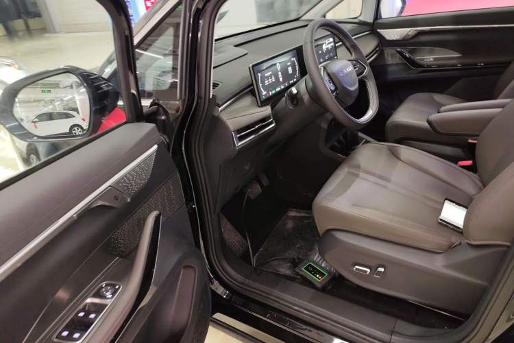 Used SAIC MAXUS Dajia 7 2024 Super Hybrid Long-Range Edition Enjoyment Version
