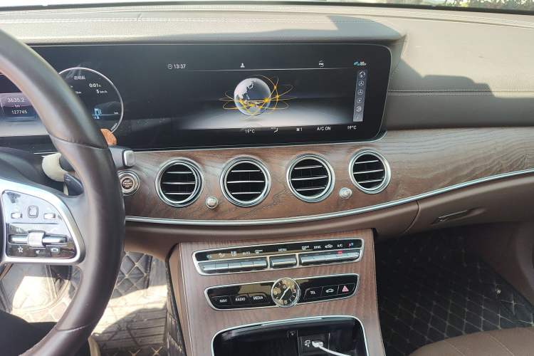 Used Mercedes-Benz E-Class 2019 Restyled E 300 L Luxury Edition
