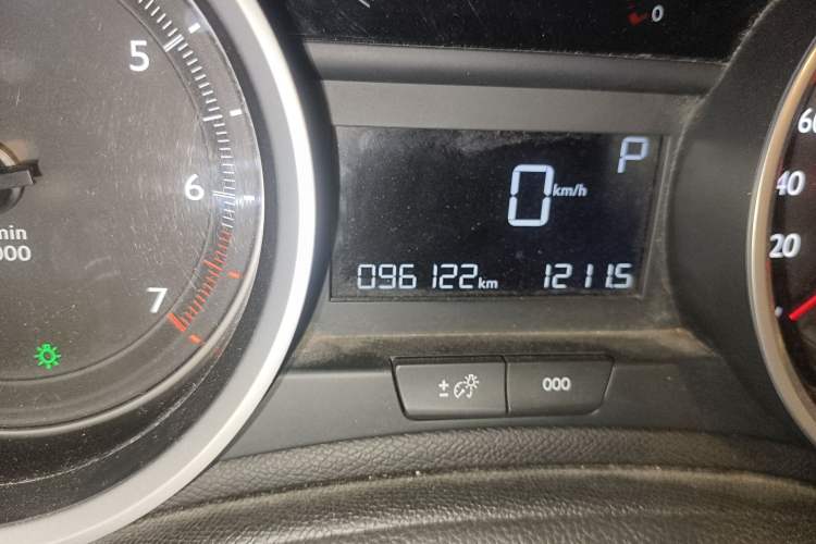 Used Peugeot 408 2015 1.2T Automatic Luxury Edition Odometer Close Up