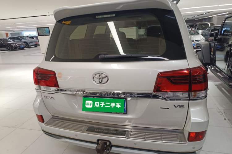 Used Toyota Land Cruiser 2017 4.0 GX-R Aluminum Wheels No Sunroof High-End Version—Middle East Market