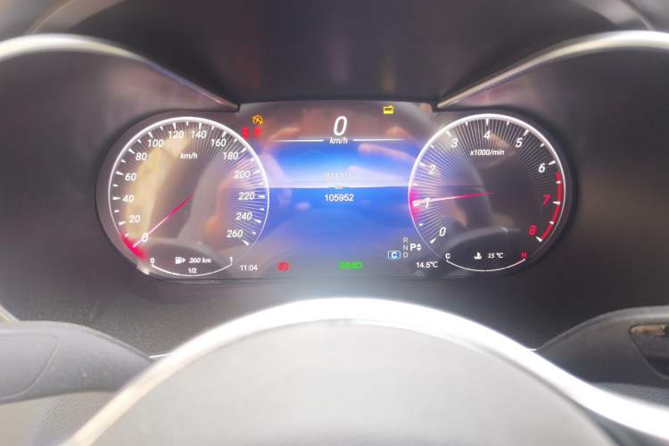 Used Mercedes-Benz C-Class 2015 C 180 L Sport Edition Instrument Cluster