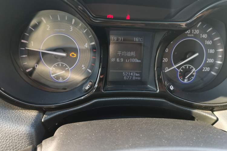 Used JMC Yuhu 3 2018 2.5T Diesel Two-Wheel Drive Advanced Version with Long Wheelbase
