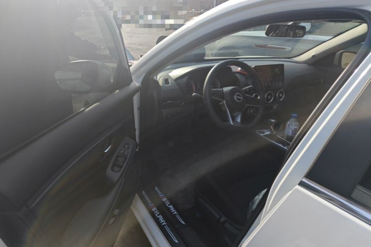 Used Nissan Sylphy 2026 1.6L CVT Comfort Edition Interior 3