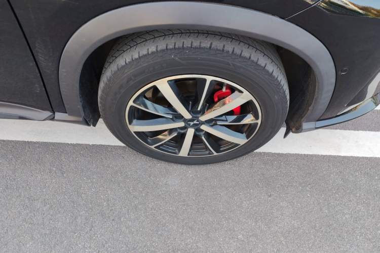 Used XPeng G3 2019 Enjoy Edition Right Front Wheel Hub