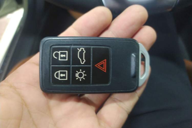 Used Volvo S60 2017 S60L T4 Smart Range Edition
