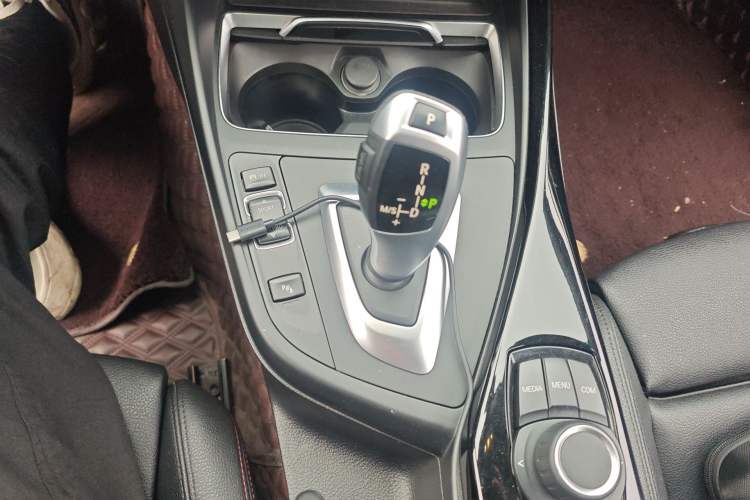 Used BMW 2 Series 2019 225i Convertible Coupe Sports Design Package