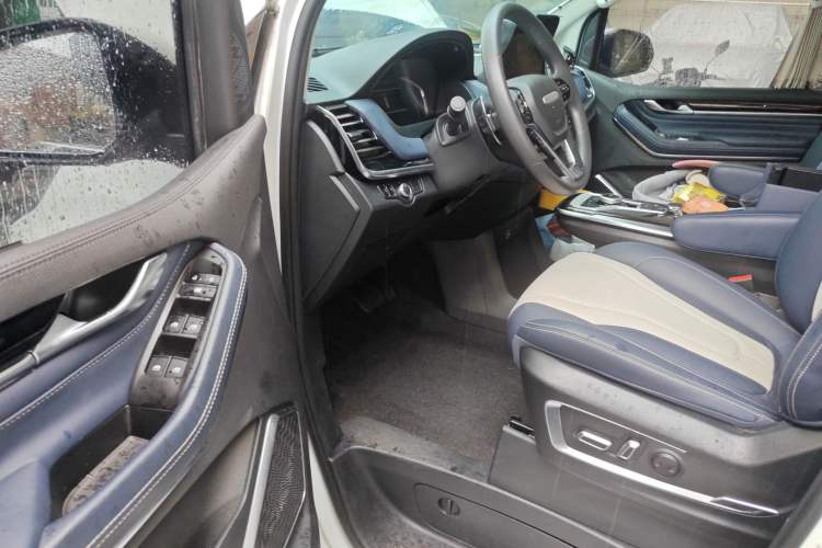 Used SAIC MAXUS G20 RV 2021 Restyled 2.0T Traveler Self-Propelled Class B RV – Time Edition