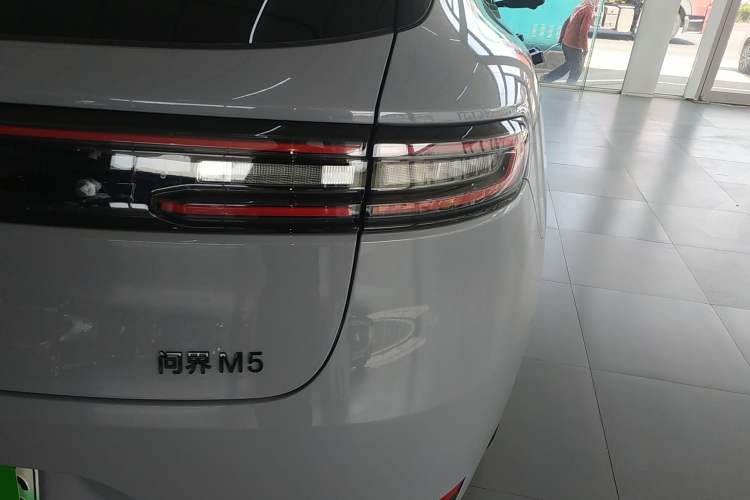 Used Hima AITO M5 2025 Extended-Range Ultra All-Wheel-Drive Version Right Rear Taillight