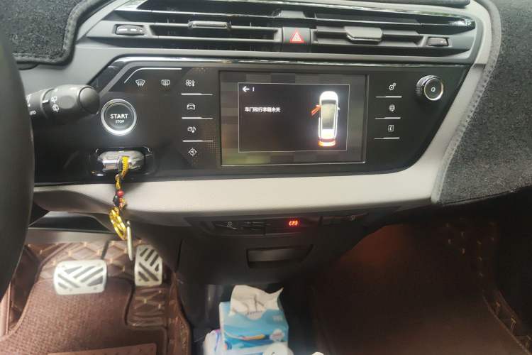 Used Citroen C4 Picasso 2015 1.6T Fashion Model 5 Seats Audio And AC Panel