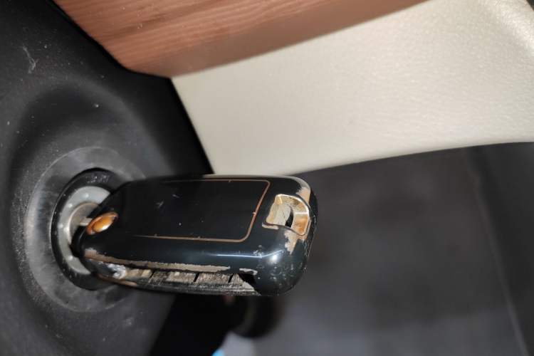 Used FORTHING Lingzhi 2019 M5L 1.6L 7-Seater Base Model China VI Standard