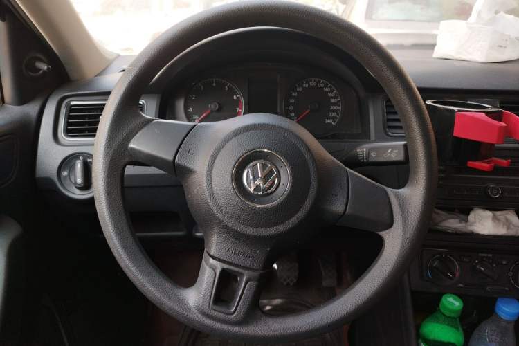 Used Volkswagen Santana 2015 1.4L Manual Fashion Edition Steering Wheel