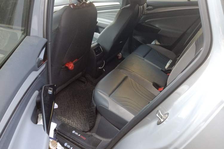Used Volkswagen ID.4 CROZZ 2022 Long-Range Lite PRO Edition Left Rear Seat