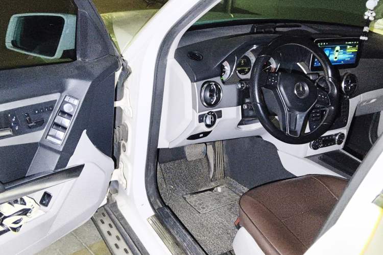 Used Mercedes-Benz GLK-Class 2013 GLK 300 4MATIC Fashion Model