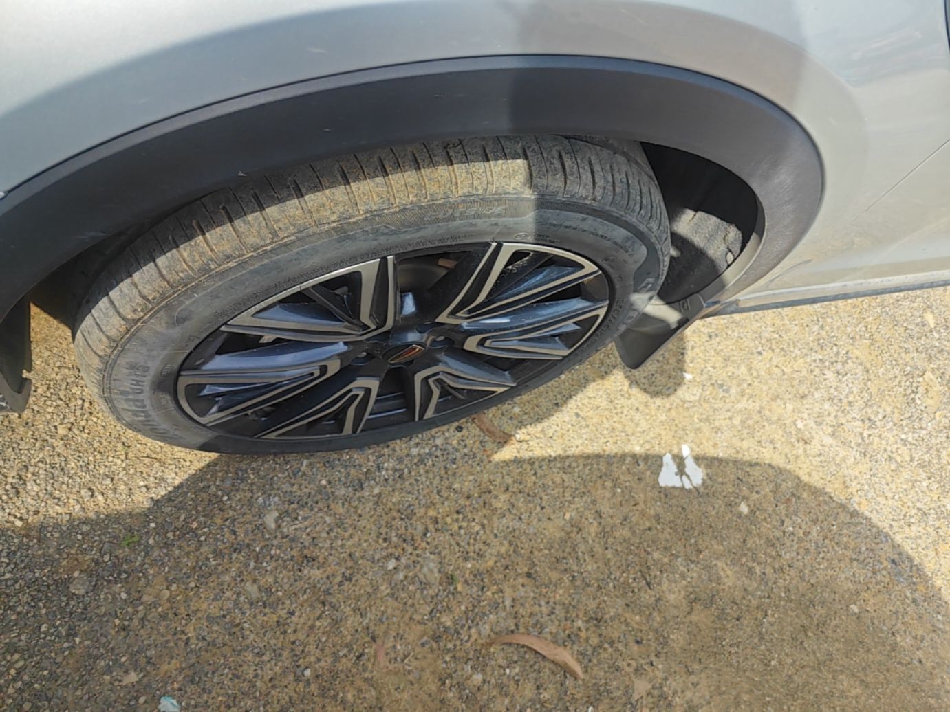 Hongqi HS5 2022 Facelifted Version 2.0T Smart Connect Flagship All-Wheel-Drive Edition — снимка 10