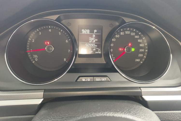 Used Volkswagen Bora 2017 1.6L Automatic Fashion Model