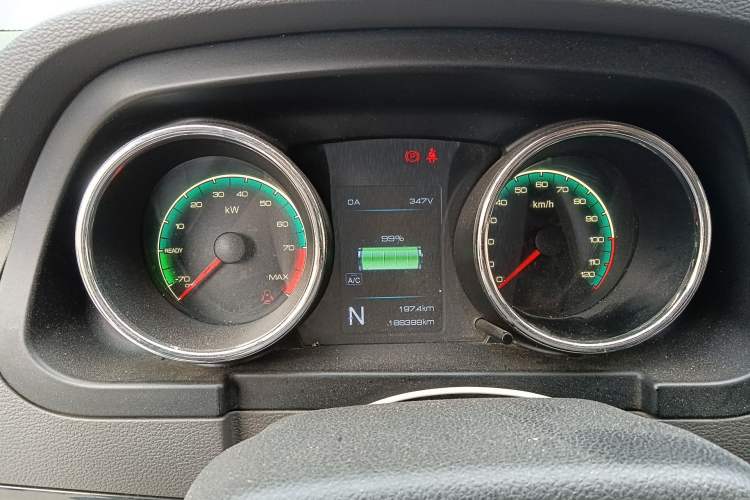 Used Dongfeng Yufeng EM26 2023 High-End Model 41.86 kWh CATL Instrument Cluster