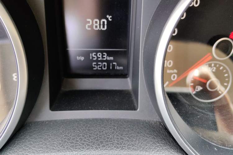 Used Volkswagen Golf 2012 1.4 TSI Automatic Comfort Edition Odometer Close Up