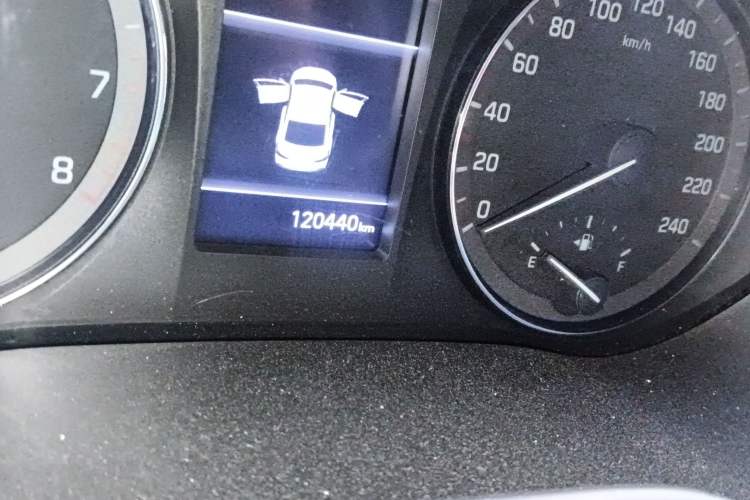 Used Hyundai Mistra 2017 1.8L Automatic Smart GLS China V Standard Odometer Close Up