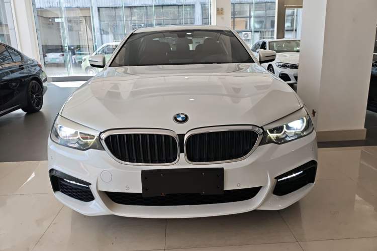 Used BMW 5 Series 2018 Restyled 530Li Leading Edition M Sport Package

