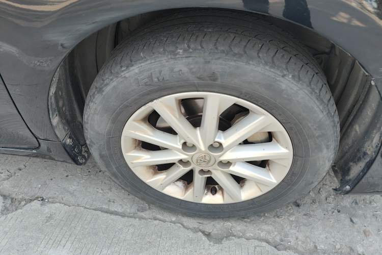 Used Toyota Camry 2015 2.0G Premier Edition Right Front Wheel Hub