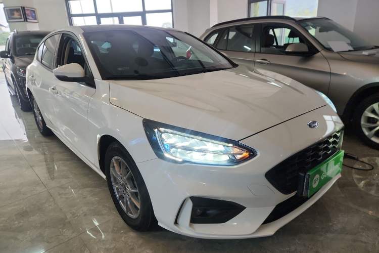 Used Ford Focus 2021 Hatchback EcoBoost 180 Automatic Titanium Edition