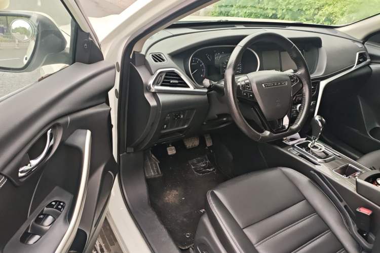 Used Venucia T90 2017 2.0L CVT Smart Edition
