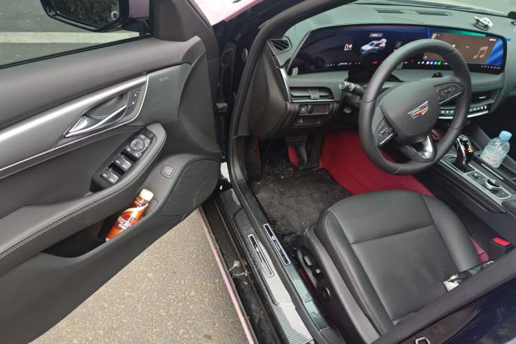 Used Cadillac CT5 2024 28T Luxury Pro Trim
