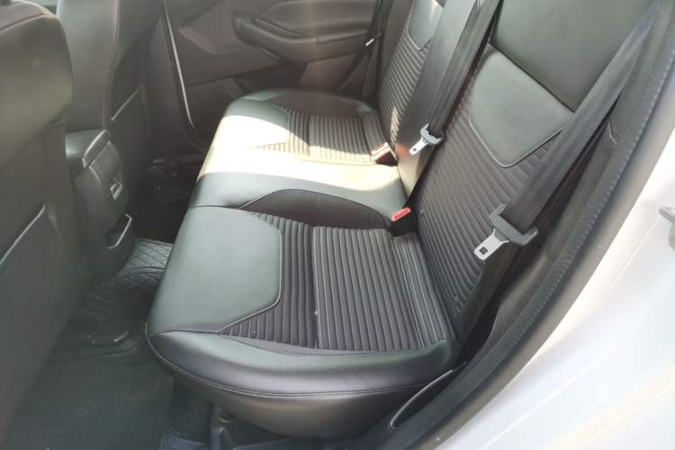 Used Ford Focus 2017 Hatchback EcoBoost 125 Manual – Ultra-Performance Style SmartDrive Edition