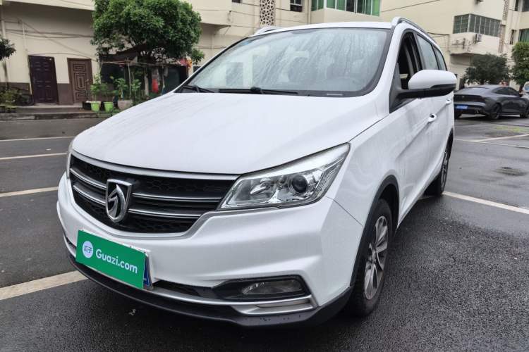 Used Baojun 730 2019 1.5T Manual Fashion Model 7-seater China VI