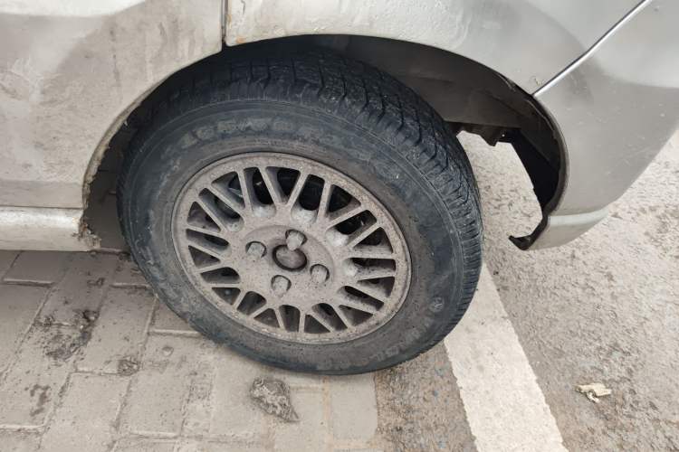 Used Wuling Zhiguang 2010 1.0L New Version Practical Short-Body L2Y