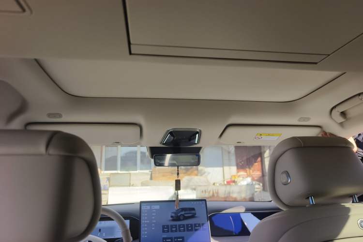 Used Denza N9 2025 Flagship Model
