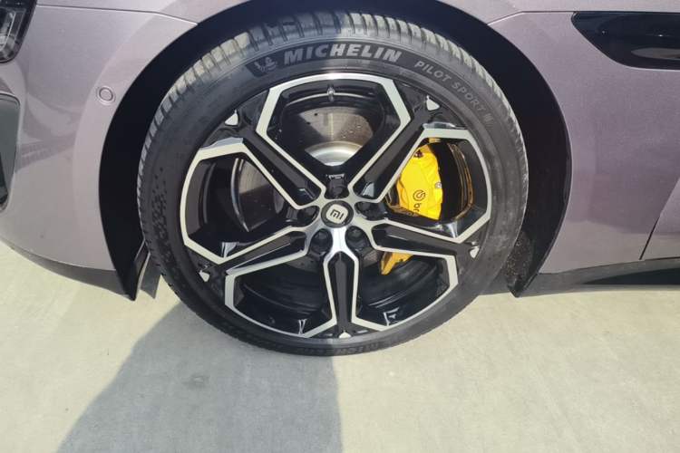 Used Xiaomi Auto SU7 2024 Four-Wheel Drive Ultra-Long Range Advanced Intelligent Driving Max Edition
