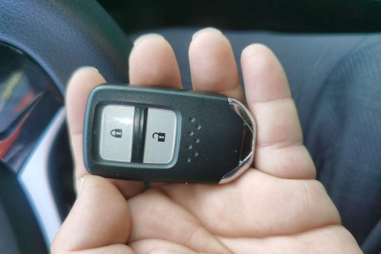 Used Honda Jade 2017 1.8L automatic Comfort version 5 seats