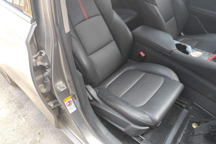 Used CHANGAN Eado 2020 PLUS Blue Whale NE 1.4T GDI DCT Prestige Model Right Front Seat