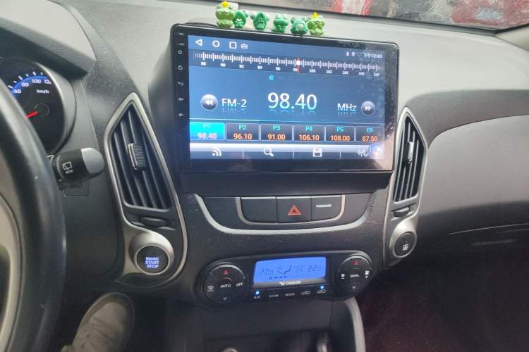 Used Hyundai ix35 2015 2.0L Automatic 2WD Smart Type China IV