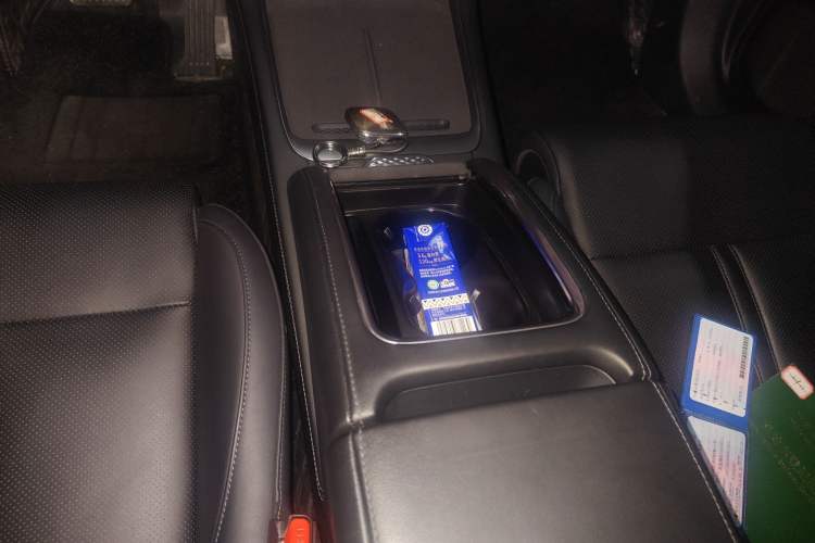 Used Zeekr 007 2025 Long-Range Rear-Wheel-Drive Intelligent Driving Version 100 kWh Gear Lever