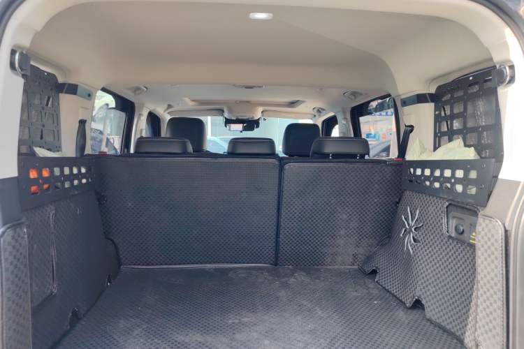 Used Tank 300 New Energy 2025 Hi4-T Trunk