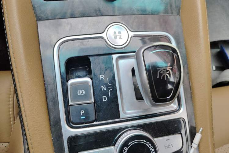 Used BYD Qin New Energy 2017 1.5T Luxury Model