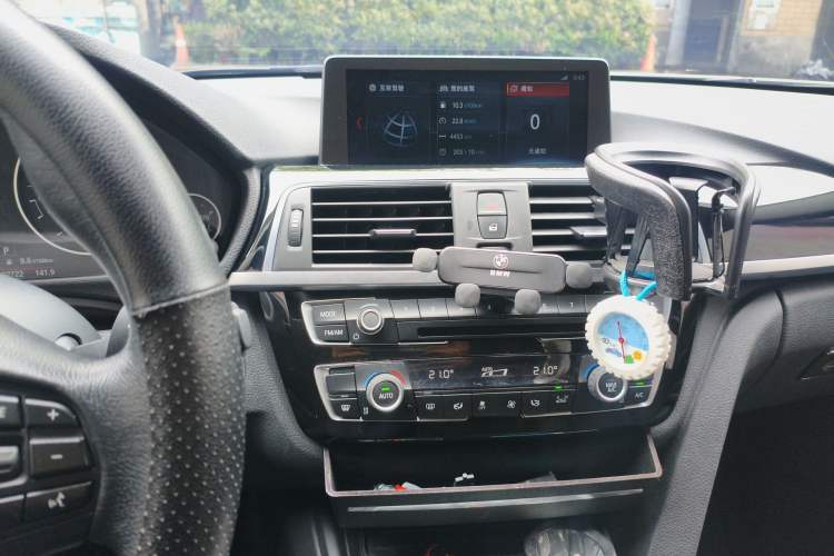 Used BMW 3 Series 2016 320Li Ambition Model
