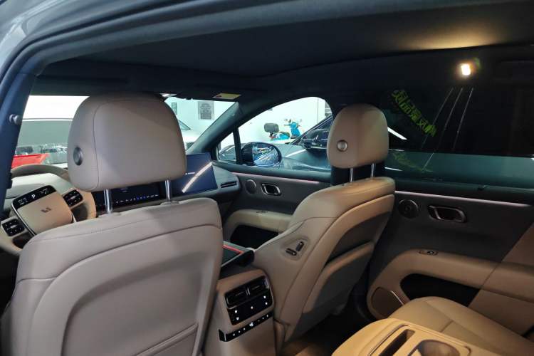 Used Li Auto i6 2025 Model Two-Wheel-Drive Standard Type