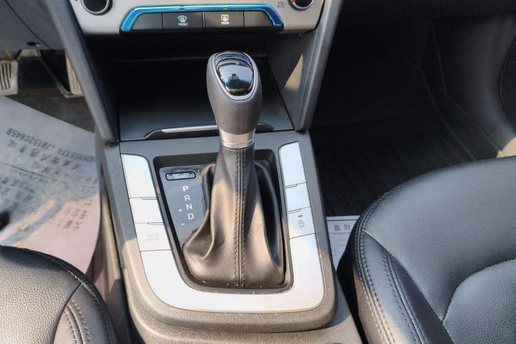 Used Hyundai Elantra (6th Generation / Lingdong) 2016 1.6L Automatic ZhiXuan – Elite Version