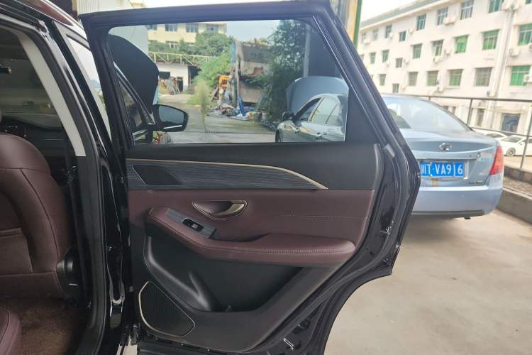 Used JETOUR X90 PLUS 2024 1.6TD DCT Family Fun Edition 7 Seats