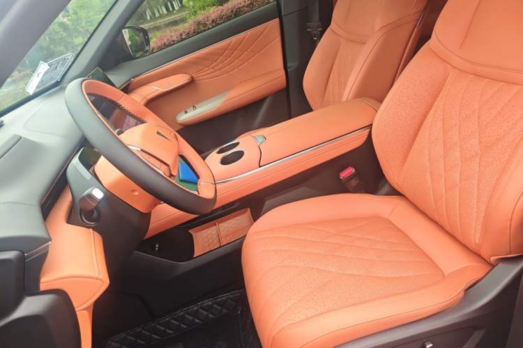 Used Deepal S07 2023 200Max Range-Extended Version
