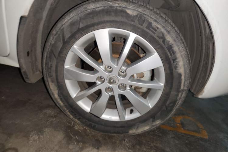 Used Renault Koleos 2014 Revised Version 2.0L Two-Wheel Drive Fashion Edition