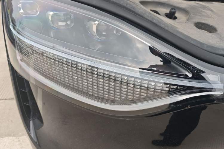 Used Hima AITO M9 2024 Range-Extended Max Edition 42 kWh 6-Seater Version Right Front Headlight