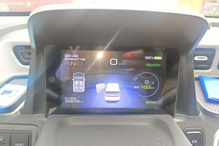 Used Wuling Hongguang MINIEV 2022 Macaron Premium Model – Lithium Iron Phosphate