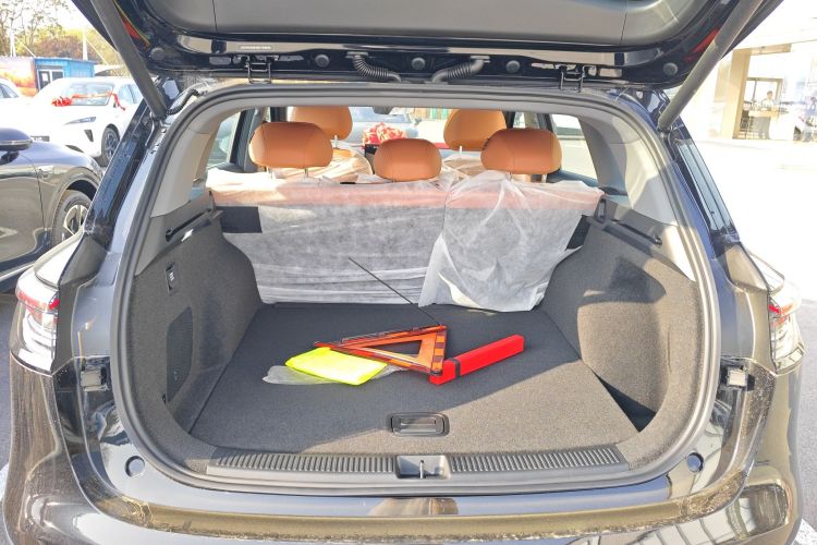 Used Hima H5 2025 Model Range-Extending Max Trunk