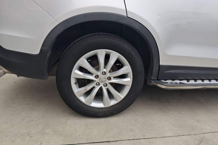 Used Dongfeng Aeolus AX7 2015 2.0L Manual Zhiyi Trim