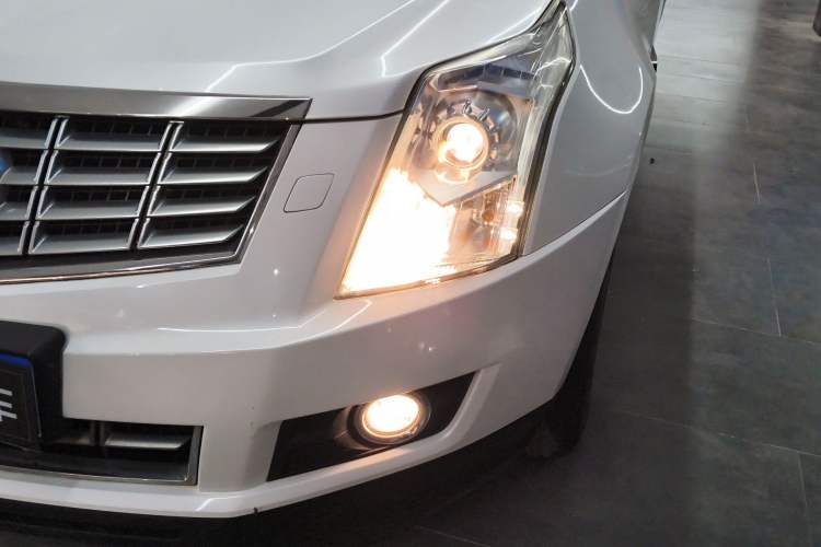 Used Cadillac SRX 2014 3.0L Comfort Model
