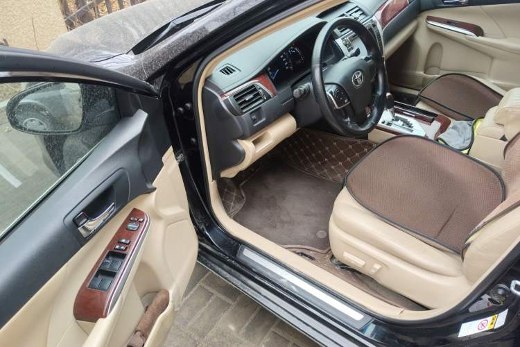 Used Toyota Camry 2013 2.0G Comfort Edition
